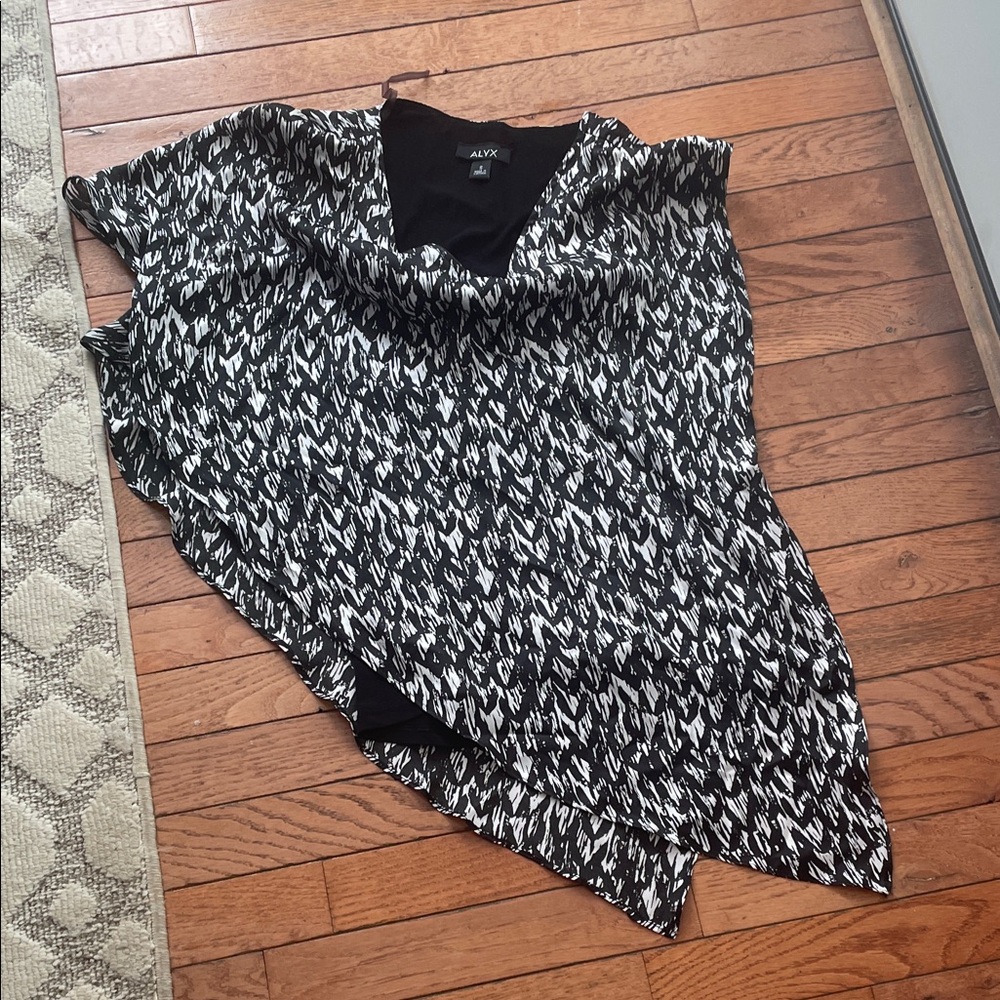 Alyx Monochrome Patterned Tunic